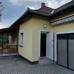 Tatil Evi Kiskatona Vendeghaz Balatonkenese
