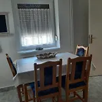 Kiskatona Vendeghaz Tatil Evi *